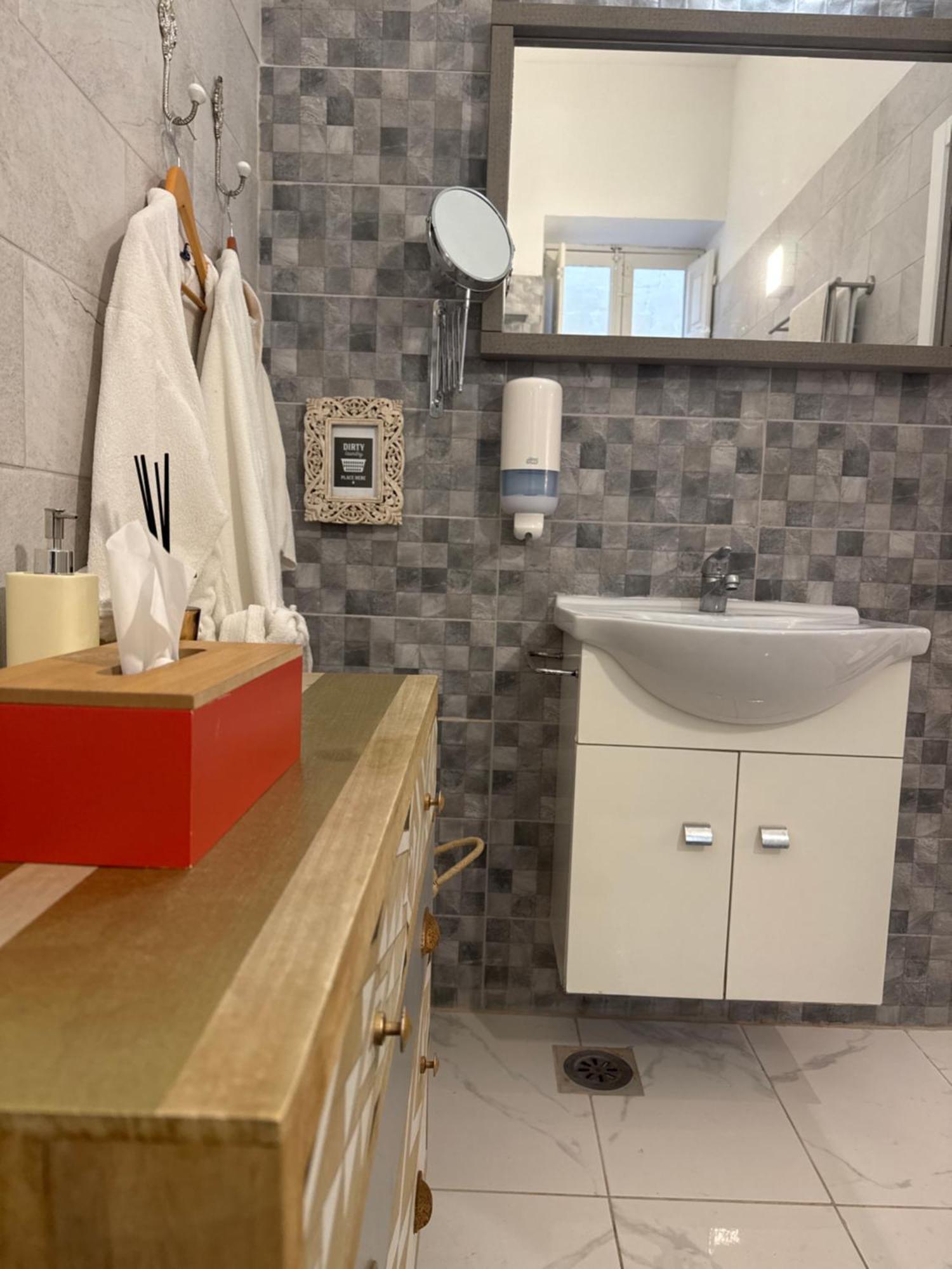 Bebirgu Palazzino Luxury 2 Jacuzzi To Share公寓 外观 照片